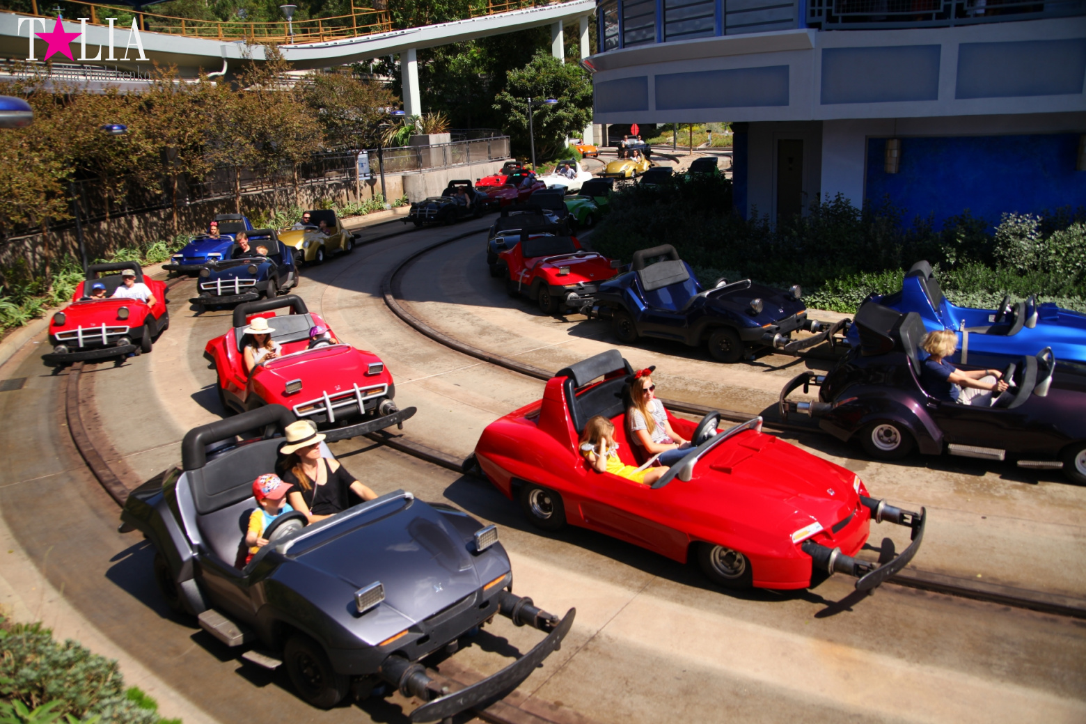 Диснейленд в Калифорнии (Анахайм, Лос Анжелес). Аттракционы